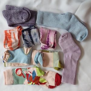 Bundle of Bombas socks Youth size